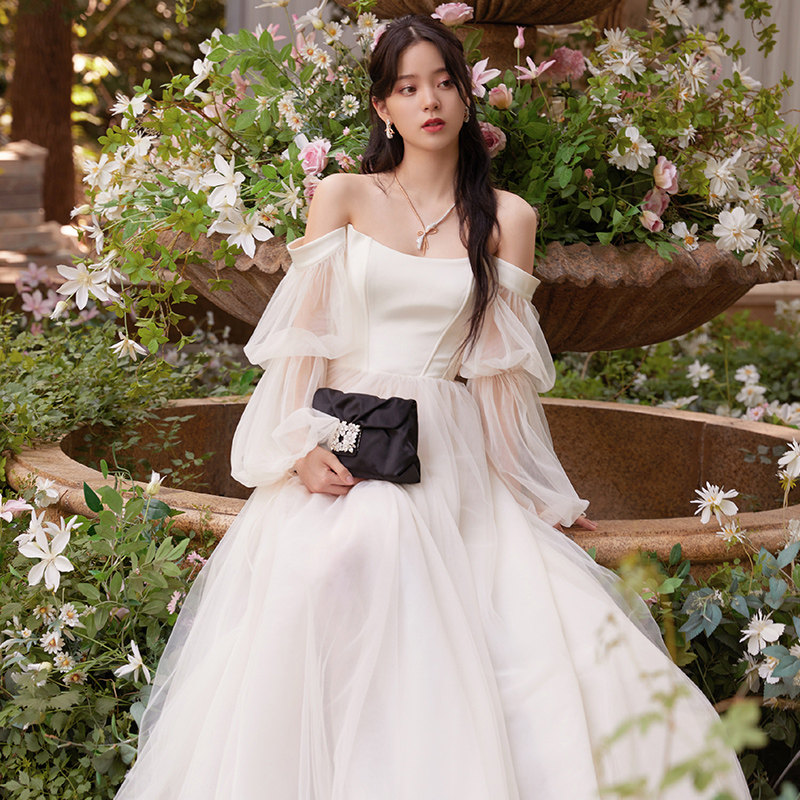 欧阳娜娜同款晚礼服新娘轻婚纱白色旅拍户外宴会草坪婚礼法式拖尾