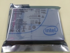 Intel P4510 8T/P4420 7.68T U.2 NVME企业级固态硬盘 二手拆机
