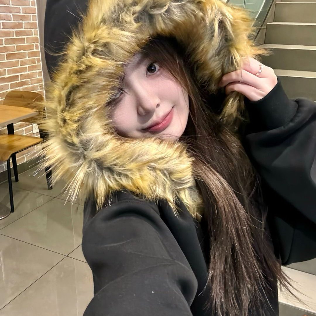 美式高街潮牌毛领连帽卫衣女秋冬新款宽松设计感加绒加厚超火外套