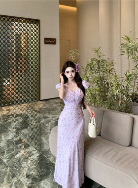 2026夏季新款法式V领碎花连衣裙女夏绝美气质雪纺收腰显瘦茶歇裙