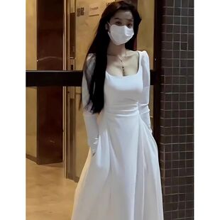 白色长袖连衣裙子女春秋2026秋新款小个子法式高级感初恋收腰长裙
