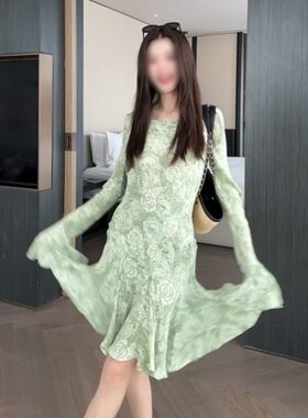 法式浪漫风绿色印花连衣裙女度假风显瘦掐腰喇叭袖短裙