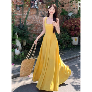 法式性感茶歇方领吊带连衣裙女夏季新款气质高级感收腰显瘦背心裙