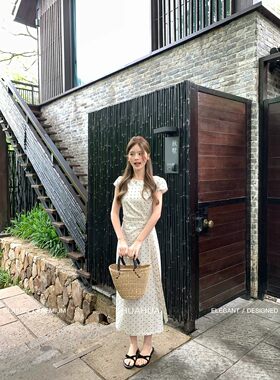 韩系撞色波点绑带短袖连衣裙女2026新款夏季修身显瘦休闲时尚长裙