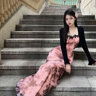 御姐辣妹一整套穿搭女春秋新款长袖披肩碎花吊带包臀裙性感两件套