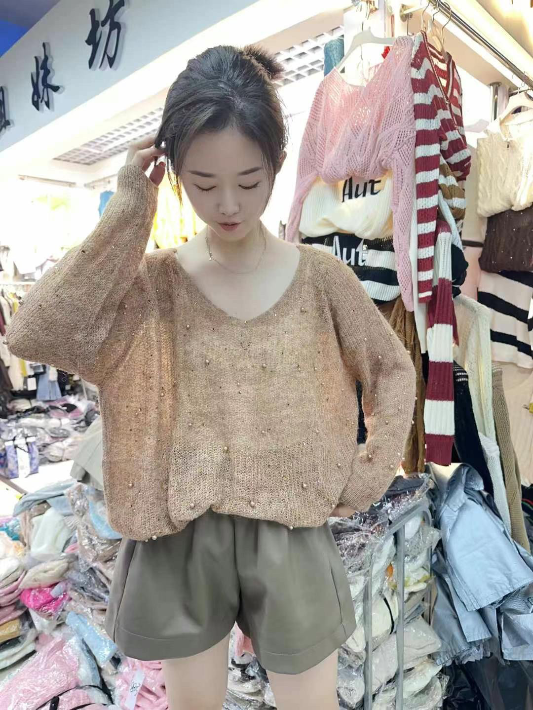 欧洲站2024秋冬新款时尚重工钉珠宽松慵懒风软糯毛衣针织衫女上衣