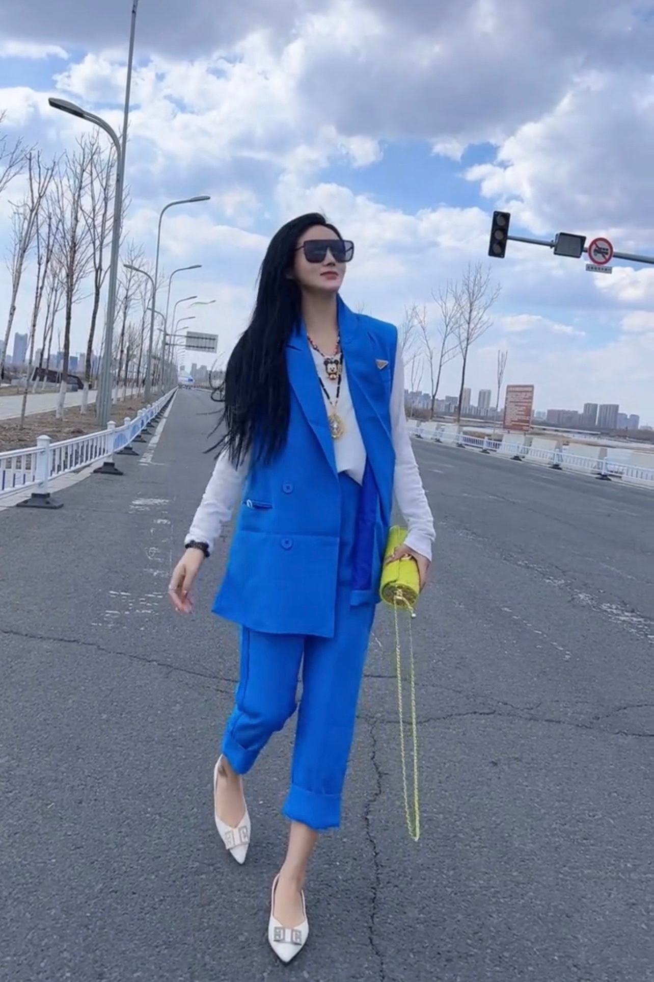 娜格调洋气糖果色套装 2022春夏款欧货中长马夹+挽边九分裤两件套
