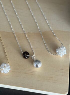 法式气质高级感珍珠花球项链女长款虎眼石水滴百搭毛衣链