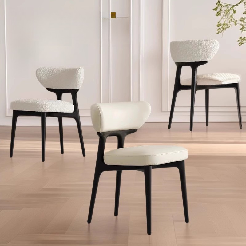 中古风实木餐椅法式复古北欧设计师款咖啡厅酒店名宿高级实木椅