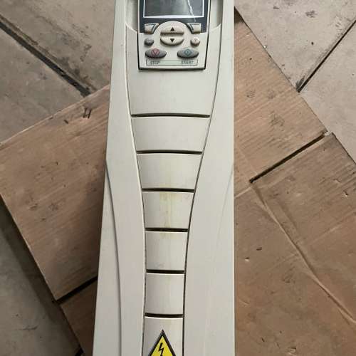 ABB变频器ACS510-01-025A-4，11KW三相，