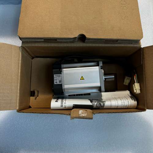 伺服电机 MHMD082P1S    750w