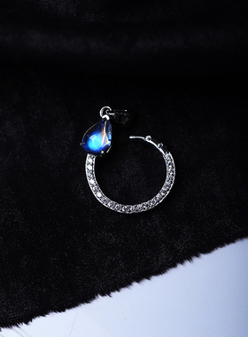 精品 天然蓝月光石纯银镶嵌月亮款吊坠 女款彩宝蓝月光饰品礼物