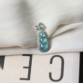 女款 纯银镶嵌福豆 翡翠吊坠饰品 豆吊坠蝴蝶款 天然A货蓝水翡翠四季