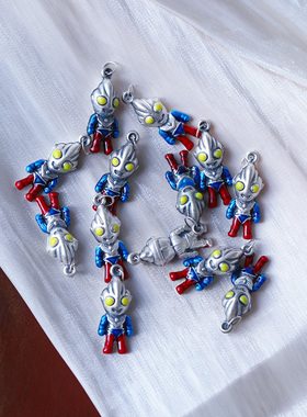 怡庆楼925纯银奥特曼款吊坠