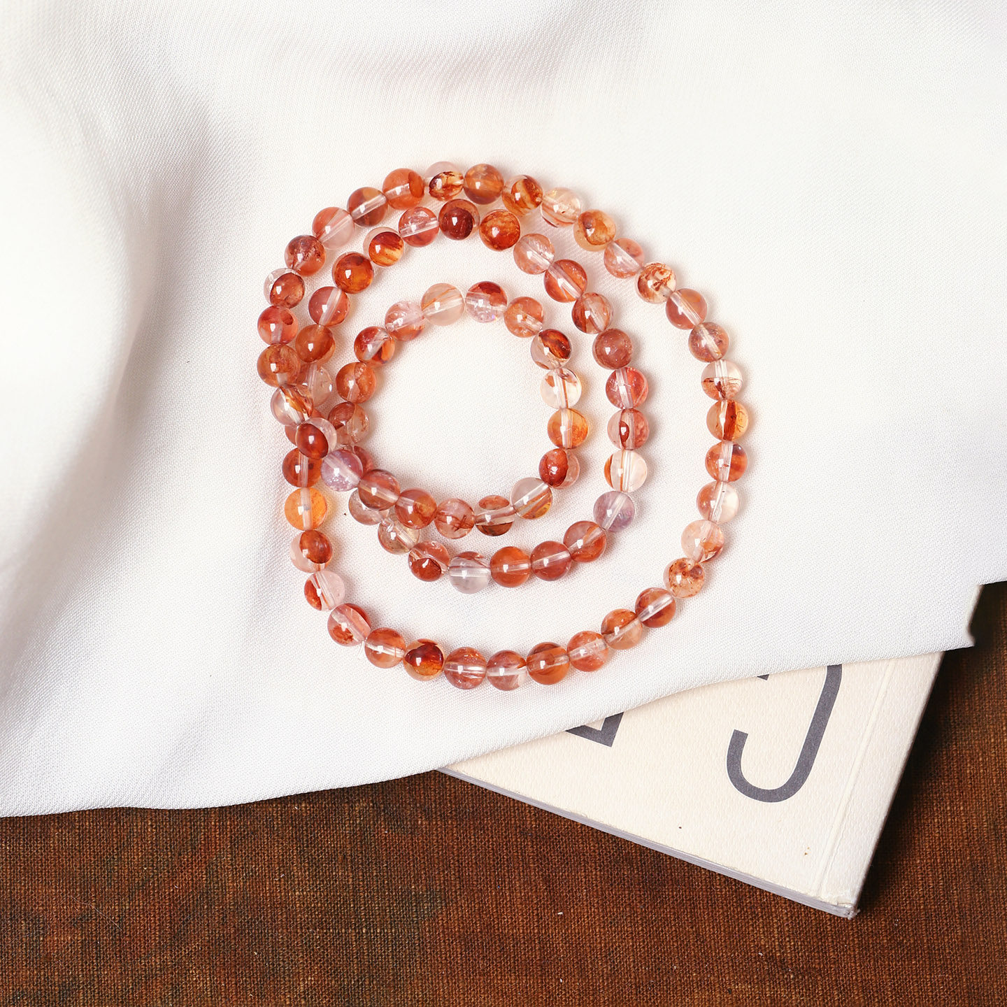 天然红胶花水晶三圈款手链 女款鸩羽幽灵胶花水晶手串饰品礼物,饰品/流行首饰/时尚饰品新,手饰/手串,淘宝优惠券,粉丝福利购,淘宝优惠卷