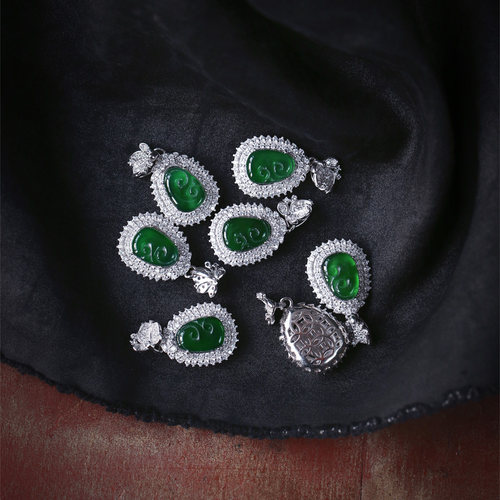 危料帝王绿小如意纯银镶嵌款吊坠