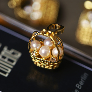 天然淡水珍珠镀银托镶嵌小篮子吊坠 珍珠锁骨挂坠饰品 女款