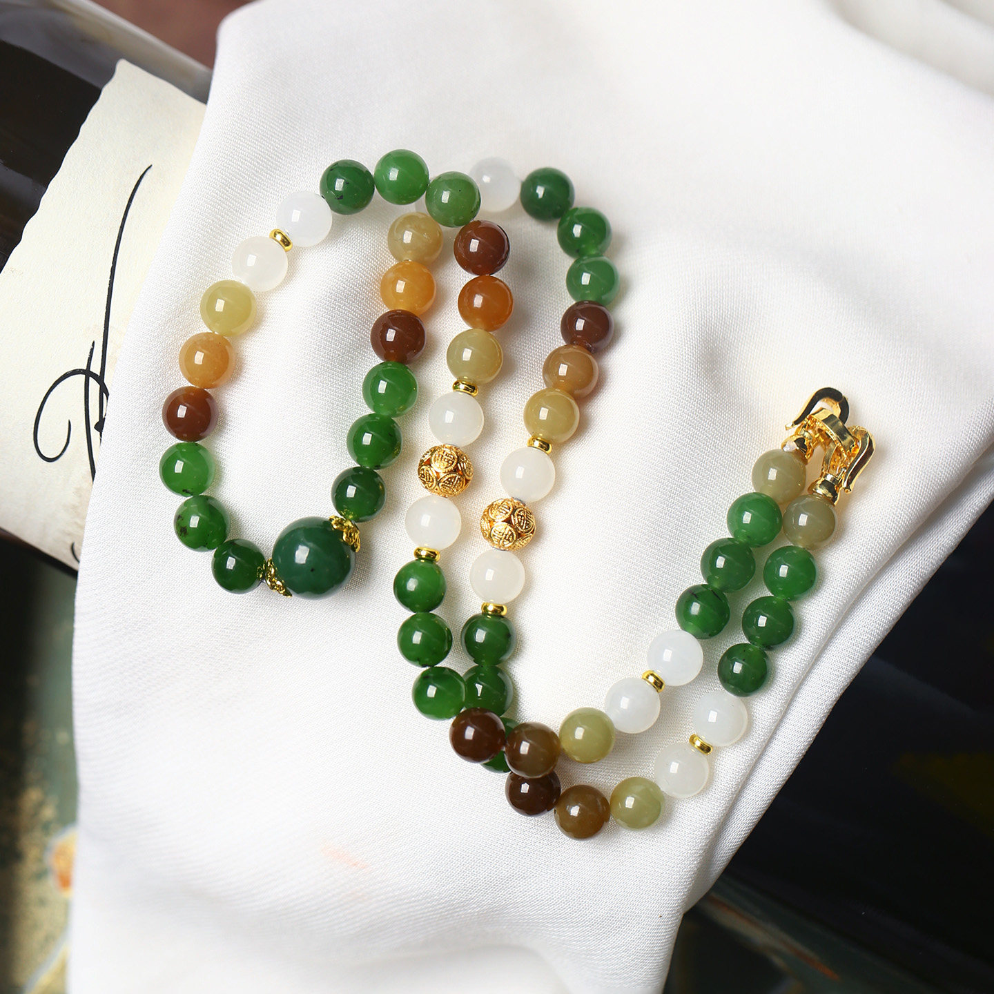 精品 天然和田玉多宝色圆珠款项链 女款玉石颈链饰品礼物