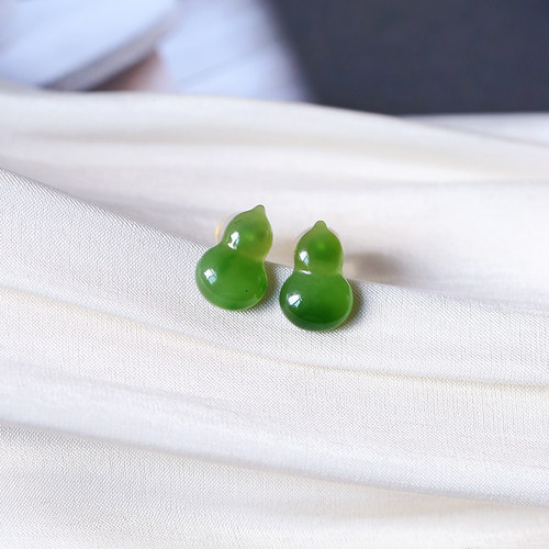 碧玉小葫芦18K金针镶嵌款耳钉