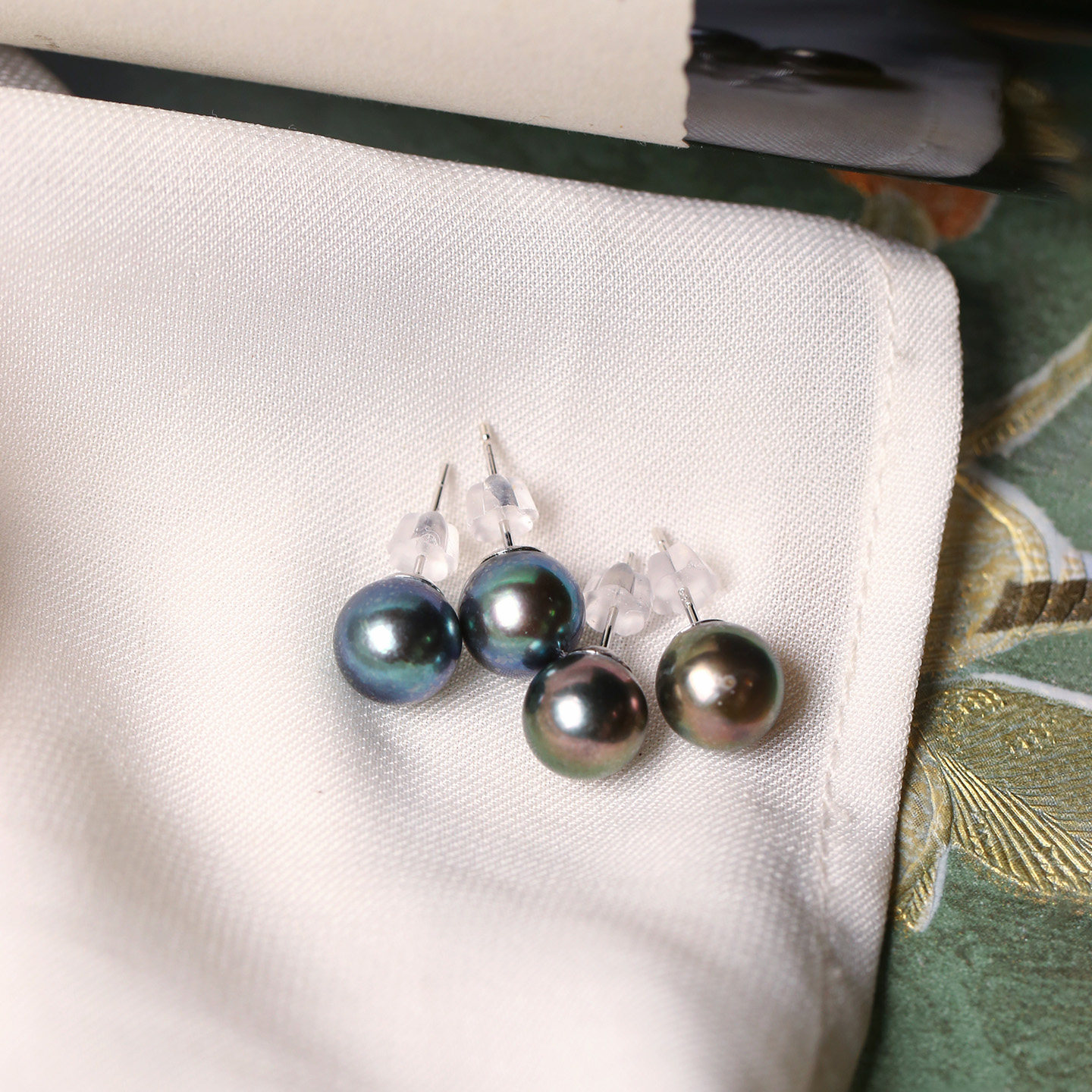 天然海水大溪地黑珍珠纯银镶嵌款耳钉 女款高端珍珠耳饰饰品礼物