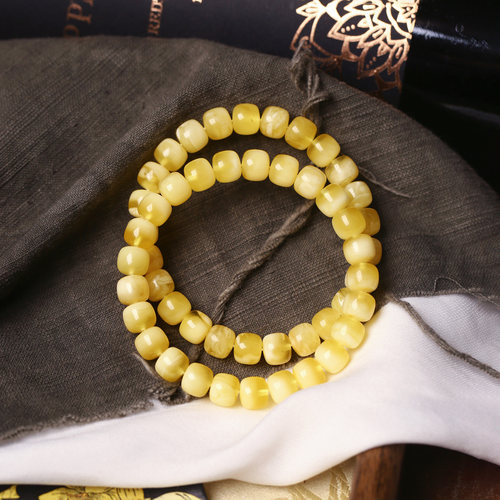 精品天然俄料蜜蜡鸡油黄飘白花蜜老型珠款手链男女款蜜蜡琥珀饰品
