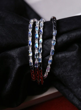 精品彩宝 天然玻璃体蓝月光石/老烧红宝石纯银镶嵌款手镯女款彩宝