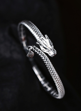 999足银神龙摆尾款手镯