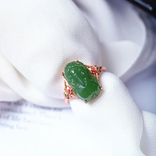 天然俄罗斯碧玉雕刻貔貅纯银镶嵌戒指 男女款玉石镶嵌款饰品礼物