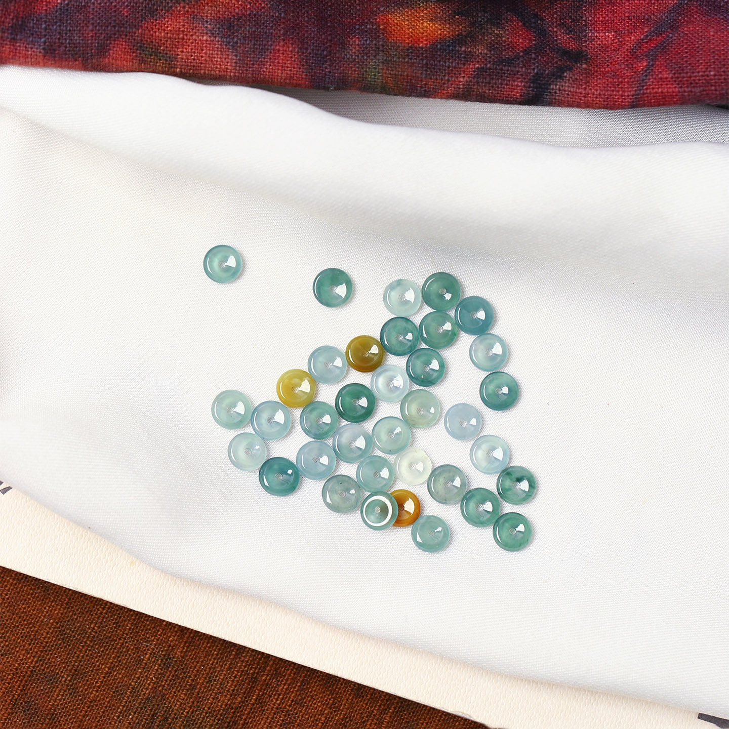 天然A货翡翠危料蓝水料小扣子配件 diy配饰材料配件滴溜手链挂坠,珠宝/钻石/翡翠,其他,淘宝优惠券,粉丝福利购,淘宝优惠卷