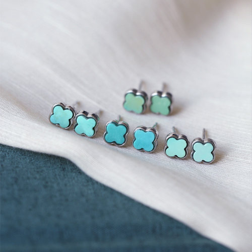 绿松石四叶草款纯银镶嵌耳钉