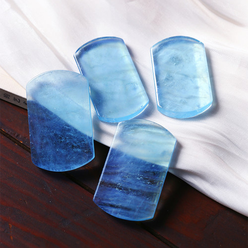 海蓝宝冰蓝透体无事牌款吊坠