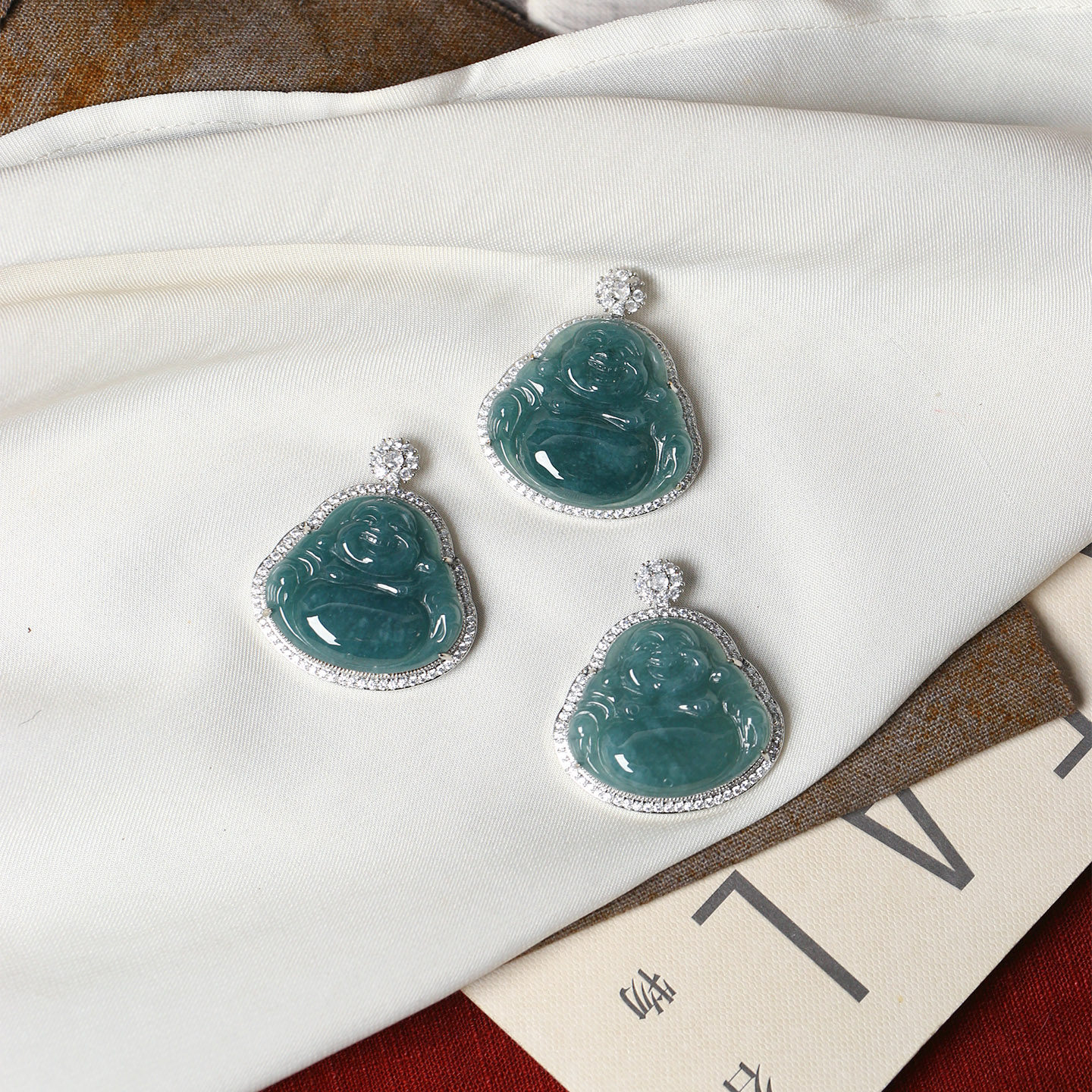 天然A货翡翠危料蓝水镀银托镶嵌弥勒佛款吊坠 女款翡翠挂坠饰品,珠宝/钻石/翡翠,颈饰,淘宝优惠券,粉丝福利购,淘宝优惠卷