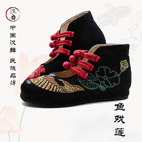 老北京布鞋复古风圆头中年绣花鞋