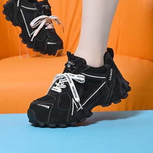 鞋子女款2026新款老爹鞋女春夏网面透气软底不累脚百搭休闲运动鞋