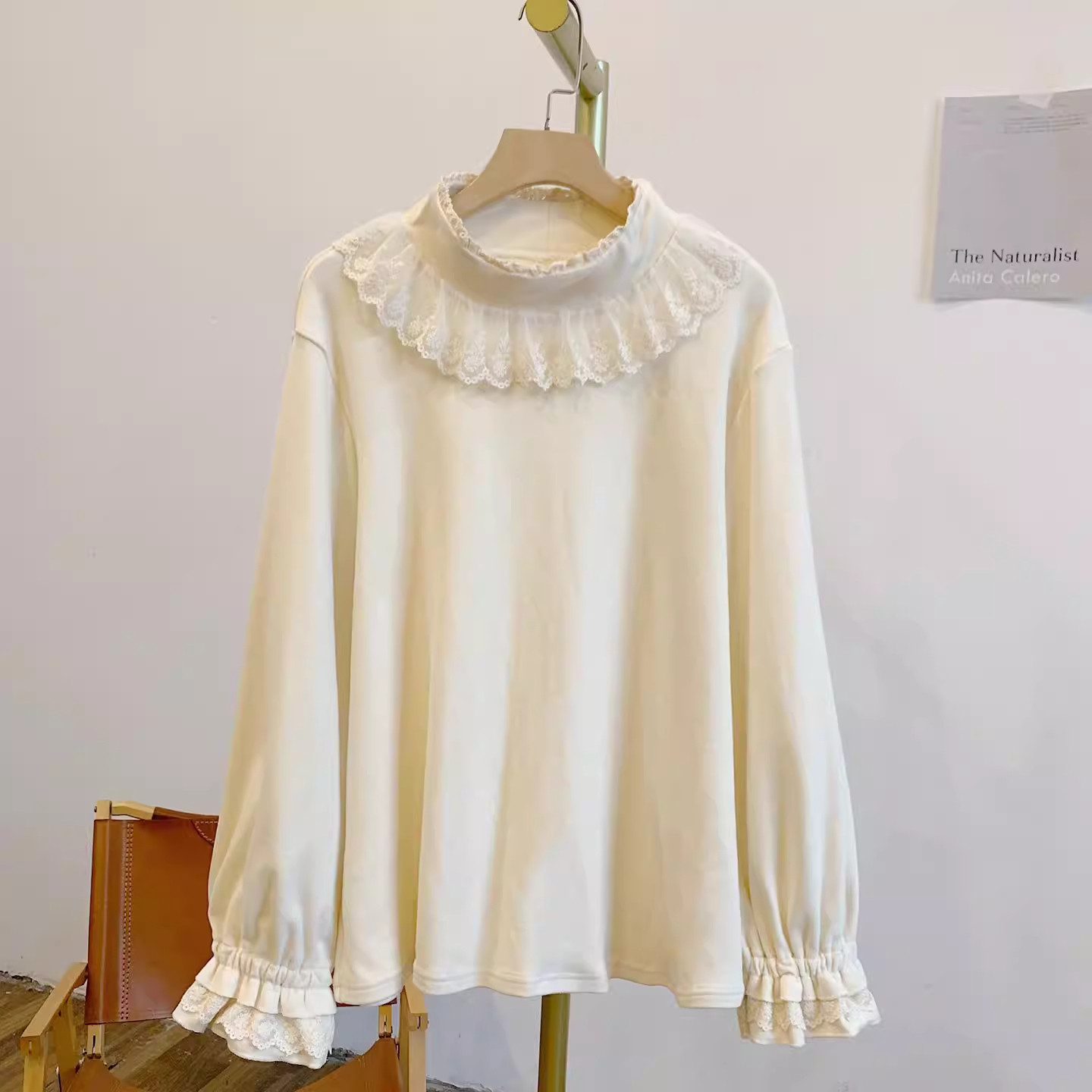 宽松蕾丝拼接百搭长袖T恤女甜美泡泡袖蕾丝拼接半高领打底衫上衣,女装/女士精品,T恤,淘宝优惠券,粉丝福利购,淘宝优惠卷