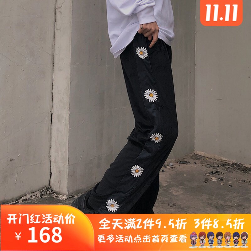 HELIPORT停机坪小雏菊裤腿印花直筒裤国潮宽松简约黑色丝绒休闲裤在类目 男装, 休闲裤中 - 来自Buy2taobao.com提供专业的淘宝代购服务