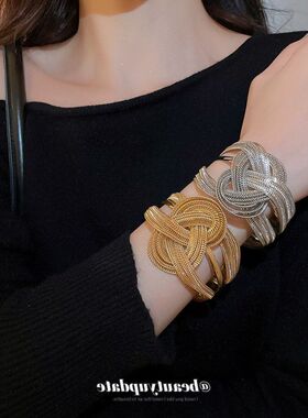 轻奢手环缠绕金属链条开口小众