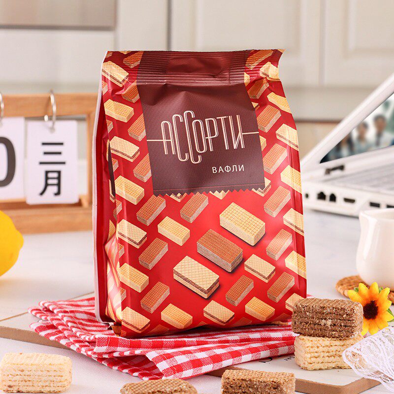 俄罗斯进口威化蛋卷三合一零食组合奥莱纳巧克力奶油饼干威化