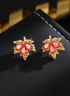 XKDDCT潮小众设计时尚百搭气质高级感红色枫叶耳针耳环耳饰d7JiB