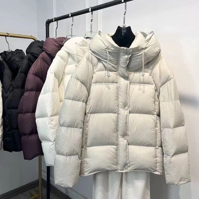 帽泡芙鹅绒羽绒服~只有1件