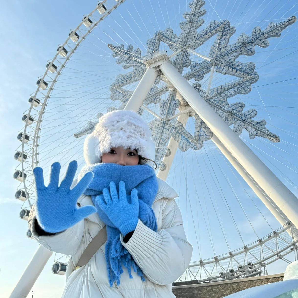 蓝色针织毛线手套女冬季漏指触屏兔毛绒保暖抗寒手套东北雪乡穿搭