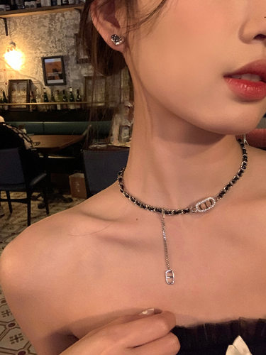 合金水钻锁骨链女字母小香风