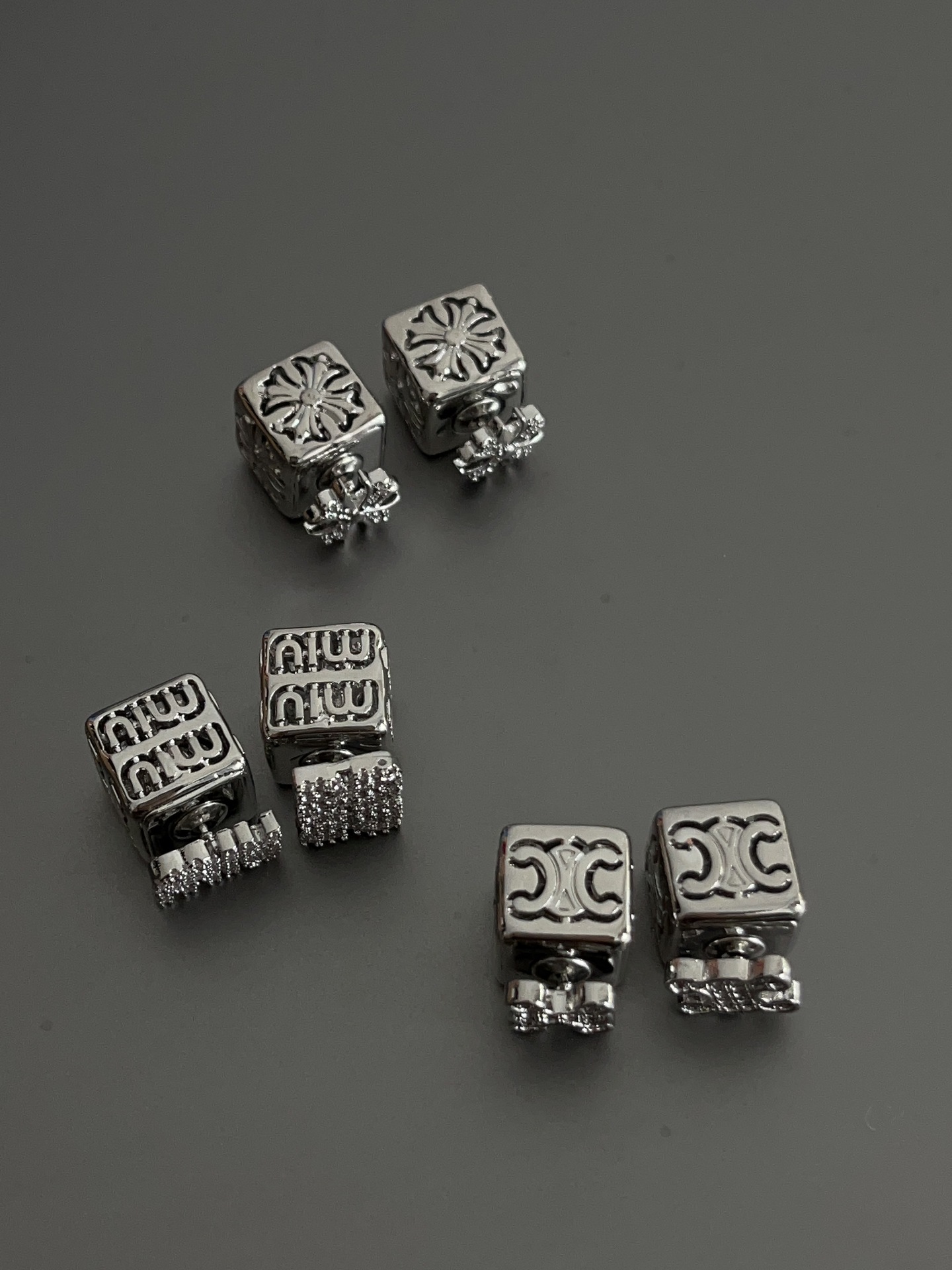 甜酷金属女水钻十字架