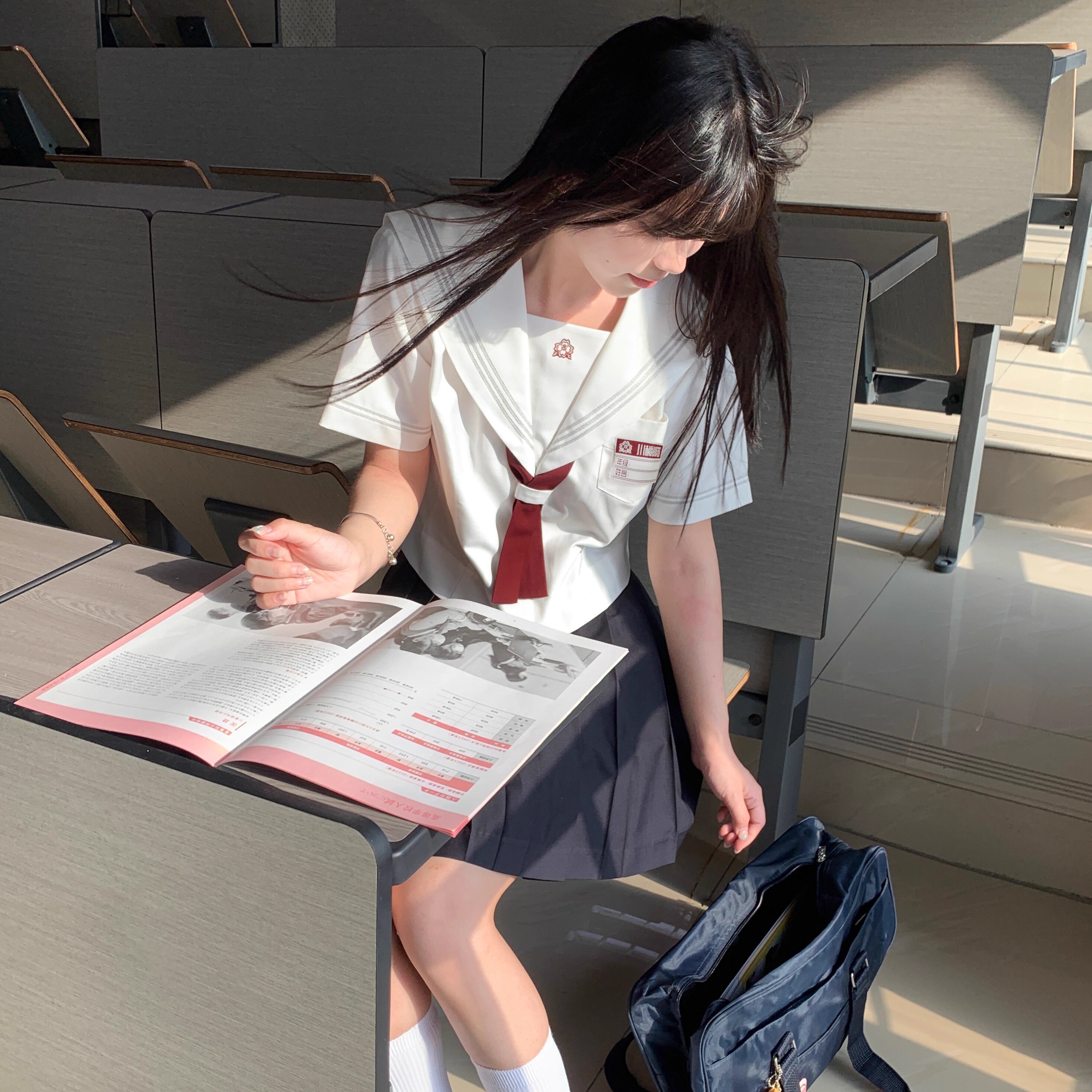 月野家川樟高等银三本水手服