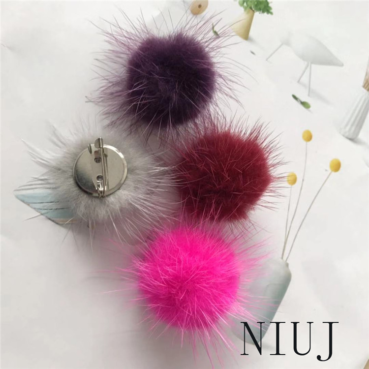 ins韩国高档水貂毛球女百搭胸针