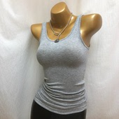 pretty偷偷性感 当天发 韩国正品 紧身低胸吊带打底背心