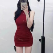 走sexy路线 显身材收腰酒红色性感包臀连衣裙高领打底内搭短裙秋