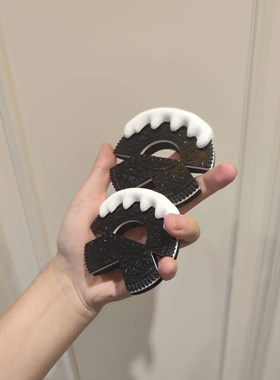 原创 奥利奥饼干造型蔚来ES7，EC7，ES6，EC6，ET5，ET5T车标装饰