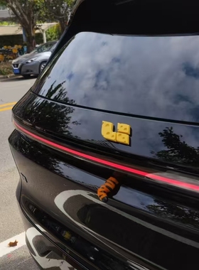 原创设计 理想L6L7L8专用电动车尾门跳跳虎按钮装饰车贴老虎尾巴