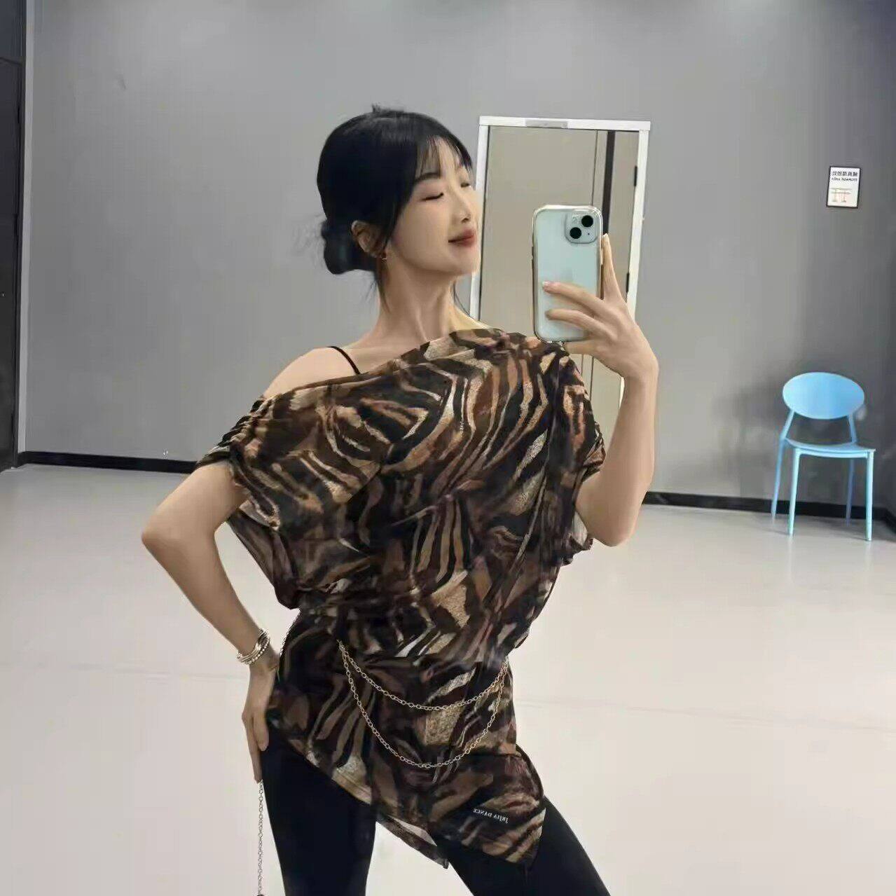 拉丁舞上衣女成人 豹纹网纱斜肩露肩 专业舞蹈练功服国标舞训练服